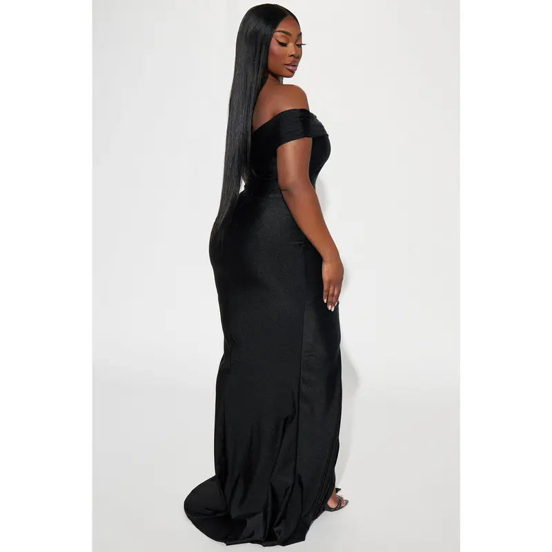 ELEGANT MAXI DRESS