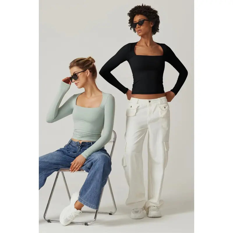 SQUARE NECK FITTED TOP