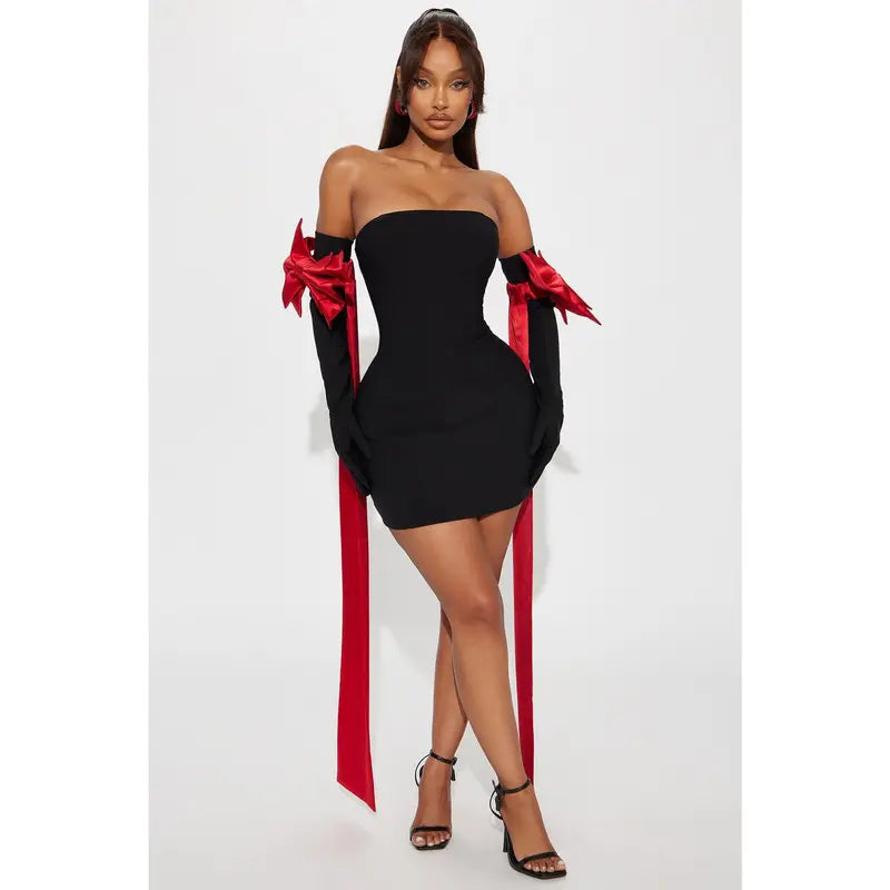 CONJUNTO VESTIDO MINI  SIN TIRANTES LAZOS ROJOS