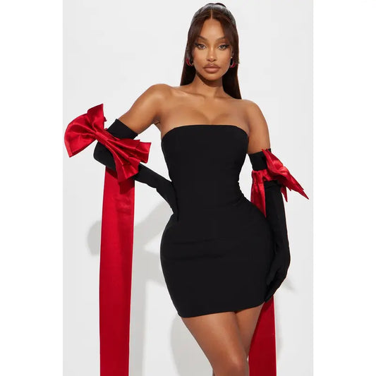 CONJUNTO VESTIDO MINI  SIN TIRANTES LAZOS ROJOS